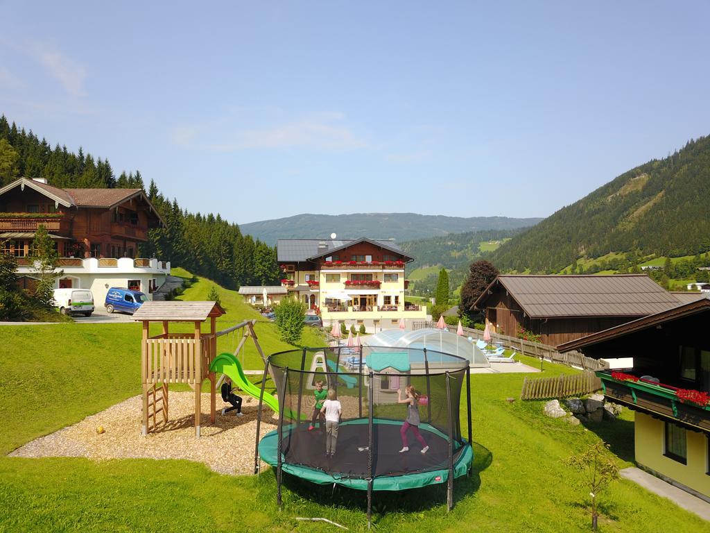 Natur & Familienhotel Der Stieglerhof Radstadt Exterior foto